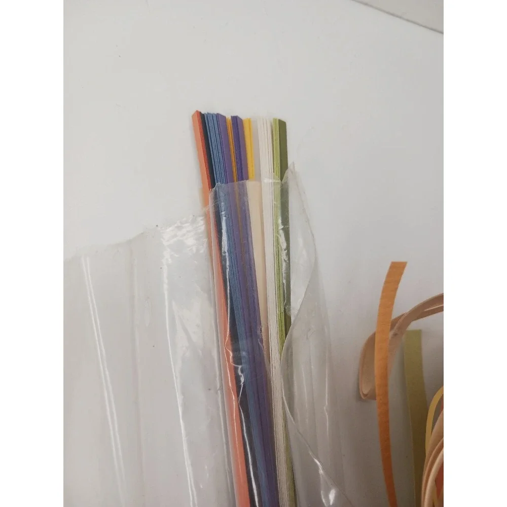 Lot‎ Of Quilling paper strips Quill Art- Red/Green/Blue/White/Purple By Gini